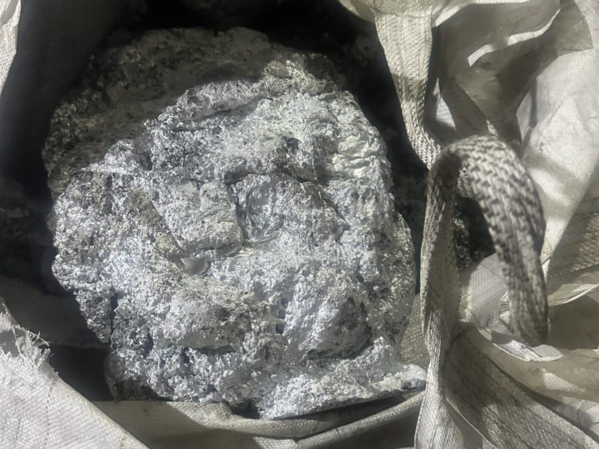 비철금속 Zinc